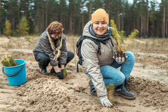 people planting