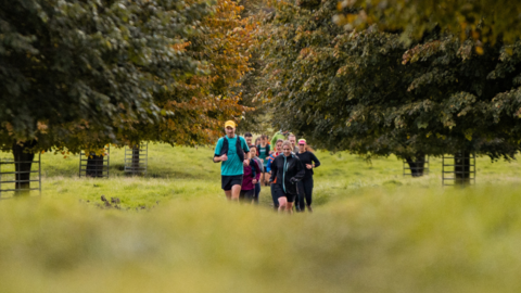 Runners running the wild peak rounds