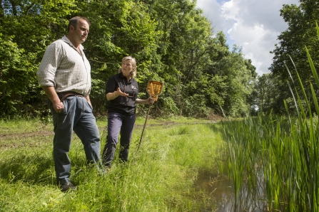  Stephen Honeywood pond sampling with Wildlife Trust (c) JORDANS